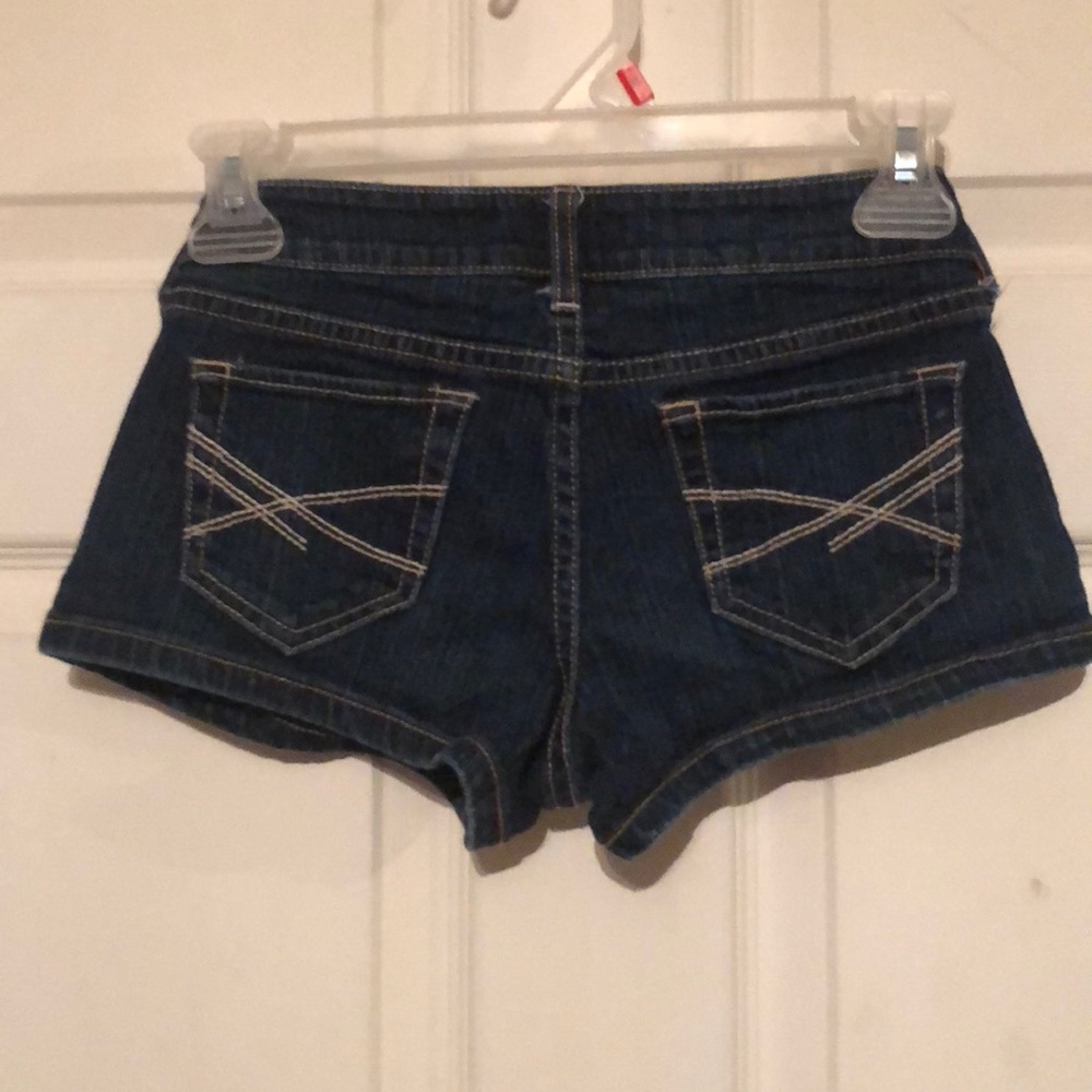 Shorts - Picture 2 of 3